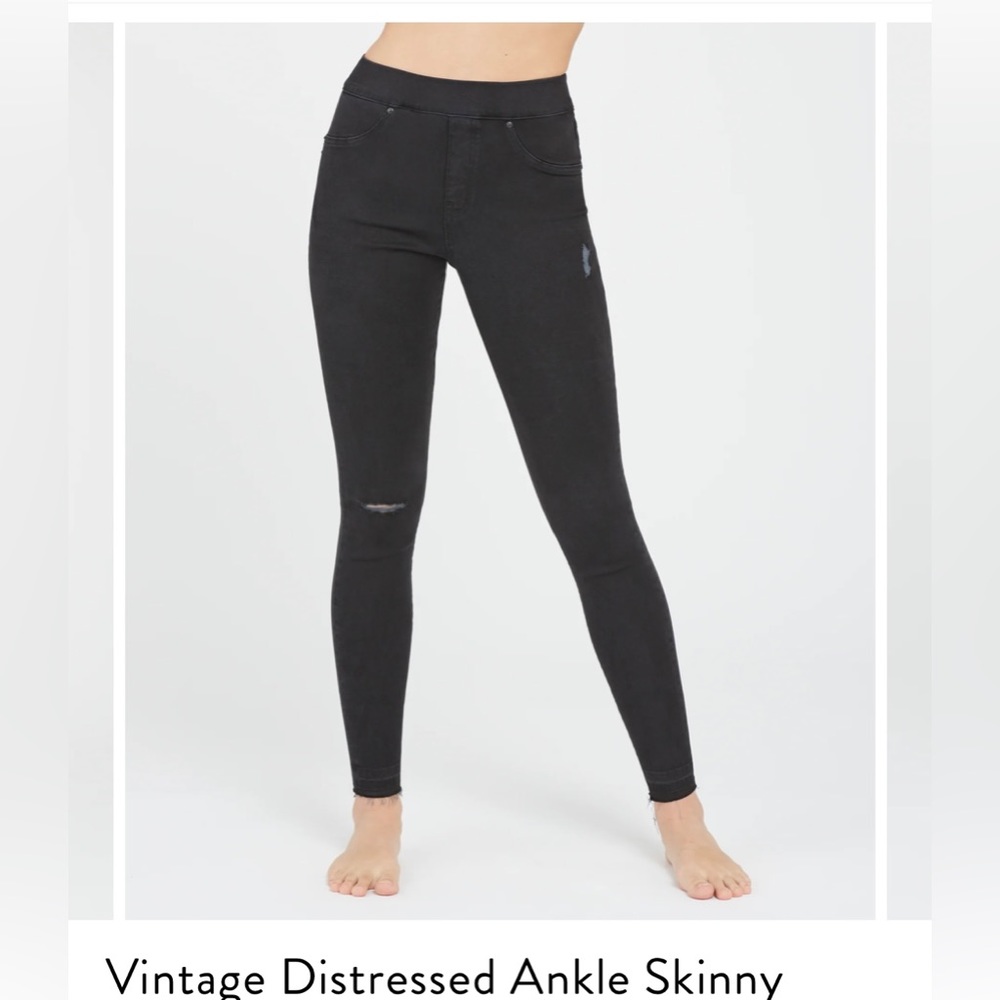 Vintage Distressed Ankle Skinny Jeans